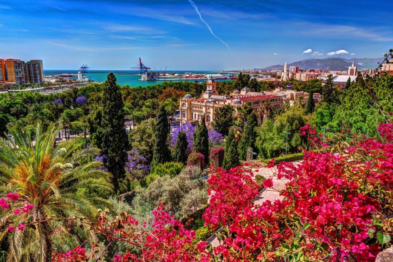 Ayala Malaga City Center 6Pax ภายนอก รูปภาพ
