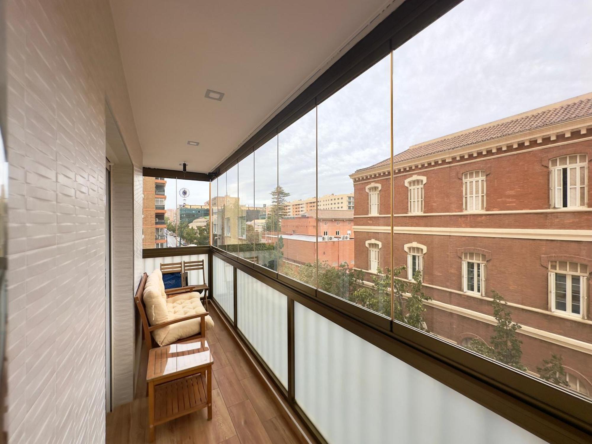 Ayala Malaga City Center 6Pax ภายนอก รูปภาพ